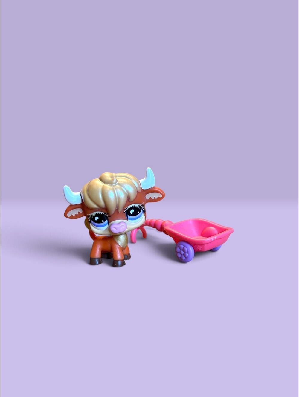 Littlest Pet Shop LPS Highland Cow #462 with Accessory